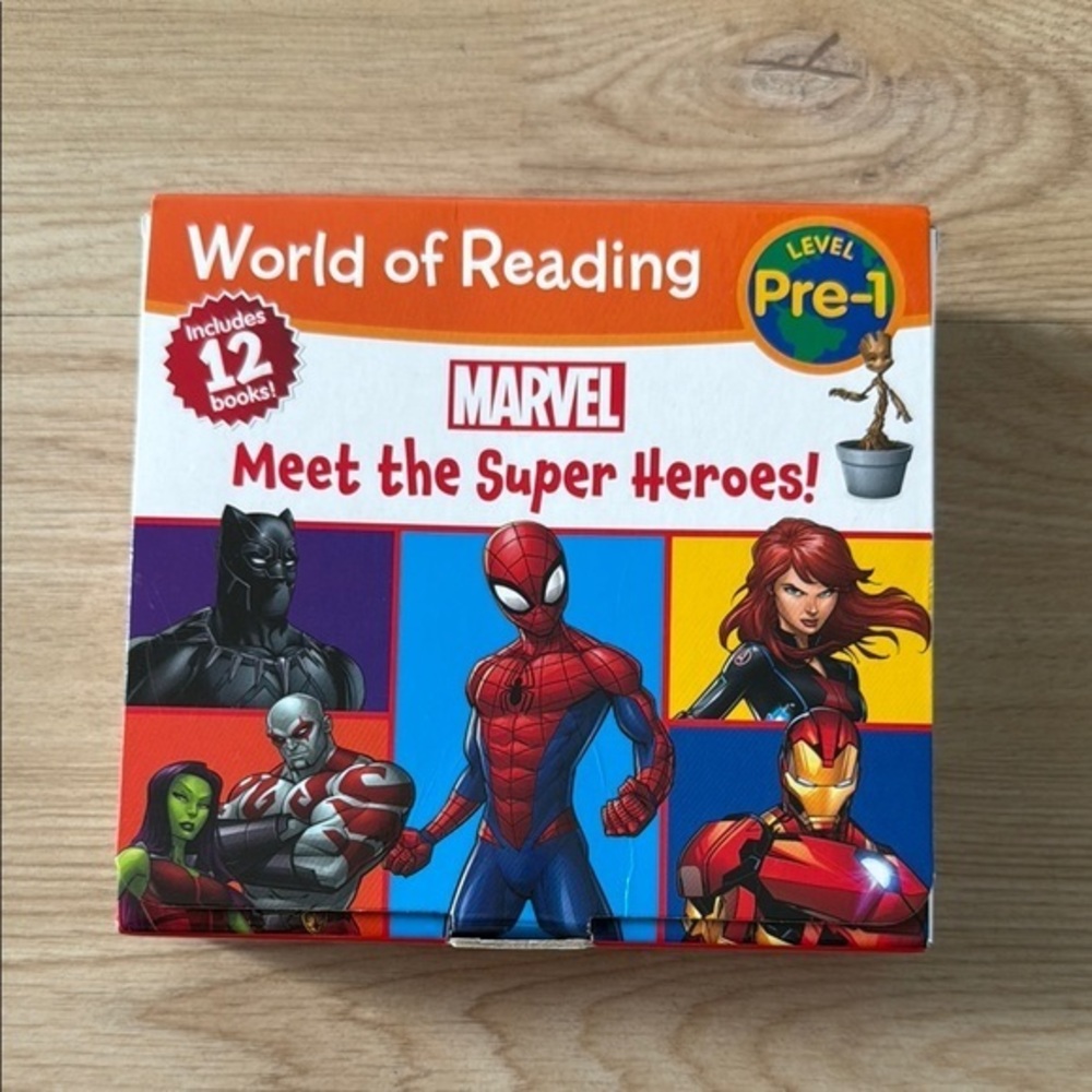 Marvel Super Heroes Reading Set of 12